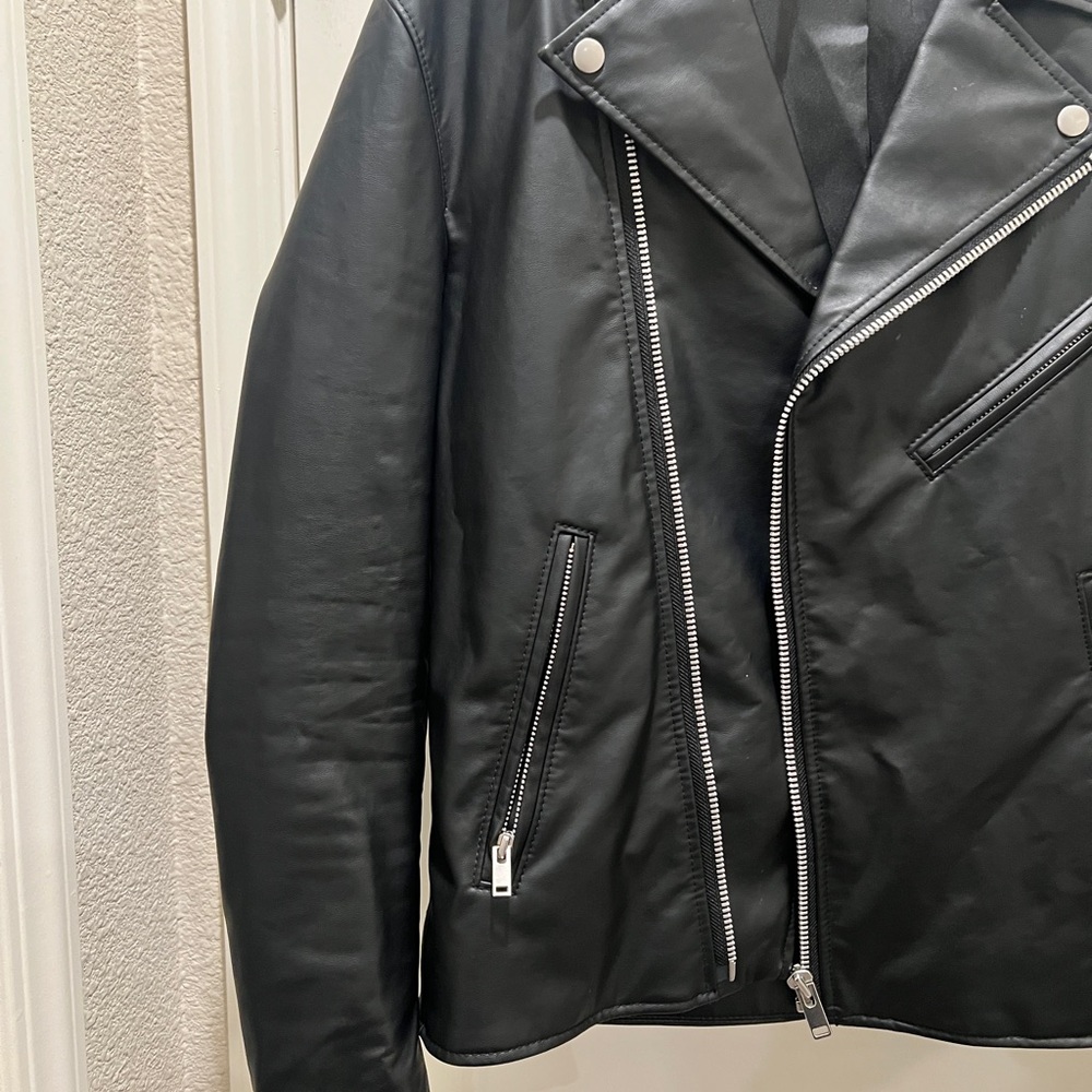 UNIQLO Faux Leather Biker Jacket – Black, Size Medium - Picture 3 of 9